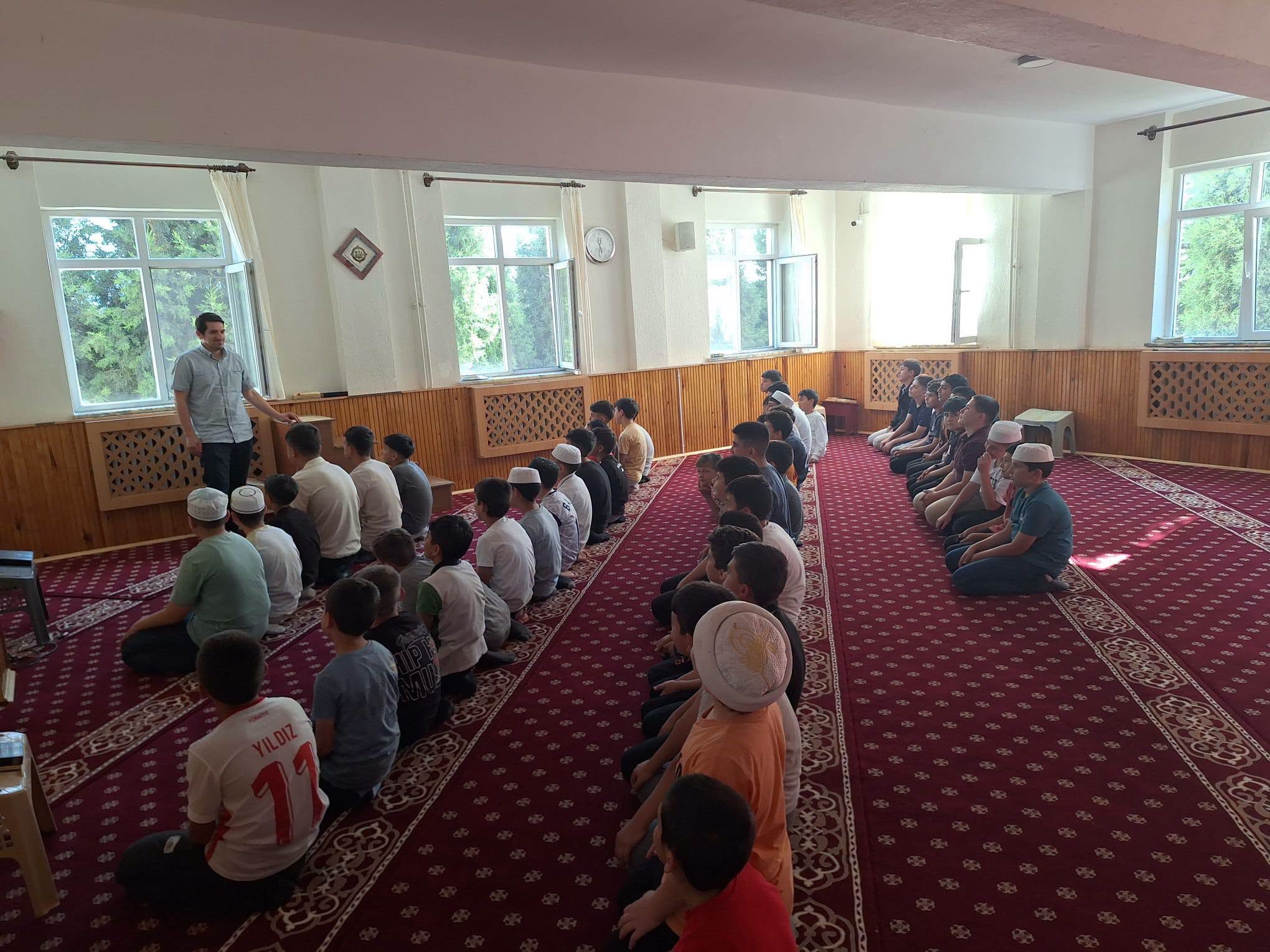 Hafızlık öğrencileri teknoloji bağımlılığı konusunda bilgilendirildi