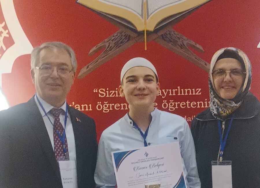 Afyon Lisesi öğrencisi Sami Yusuf Atalık, Liselerarası Kur'an-ı Kerim Güzel