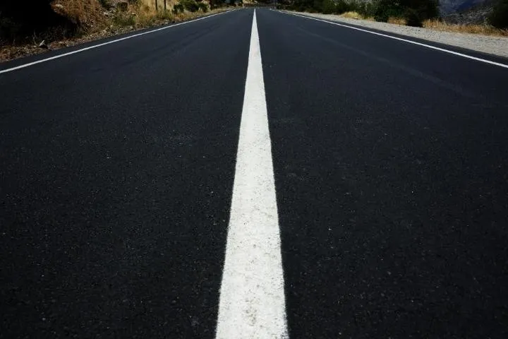 Afyonkarahisar Belediyesi, şehir genelinde yapılacak yol çizgi çalışmaları kapsamında bazı