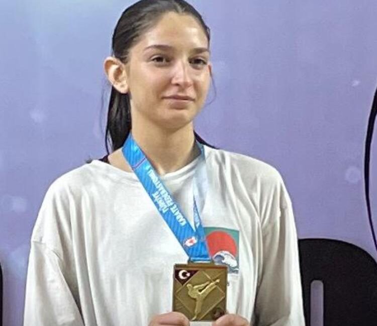 Afyonkarahisarlı sporcu Zeynep Yurt, Akdeniz Karate Şampiyonası’nda Türkiye Milli Takımı