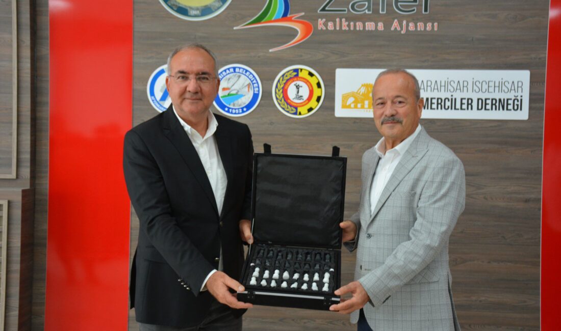 MHP Afyonkarahisar Milletvekili Mehmet Taytak, İscehisar Mermer Fuarı’nın ikinci yılında