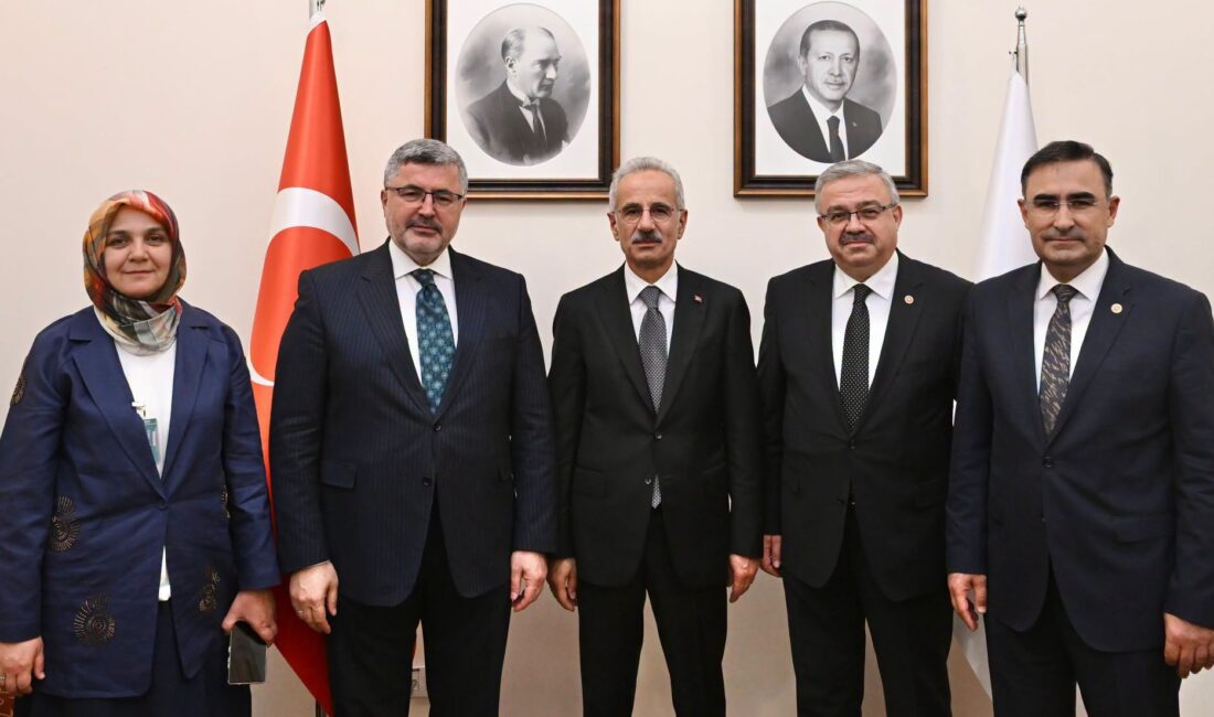 AK Parti Afyonkarahisar Milletvekilleri İbrahim Yurdunuseven, Ali Özkaya ve Hasan