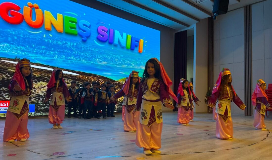 Emirdağ Aziziye Sanat Merkezi, Merkez Anaokulu tarafından düzenlenen mezuniyet törenine