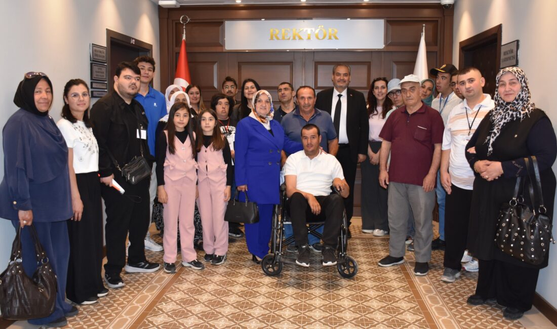 Afyonkarahisar Sağlık Bilimleri Üniversitesi’nde özel bireyler için anlamlı bir program