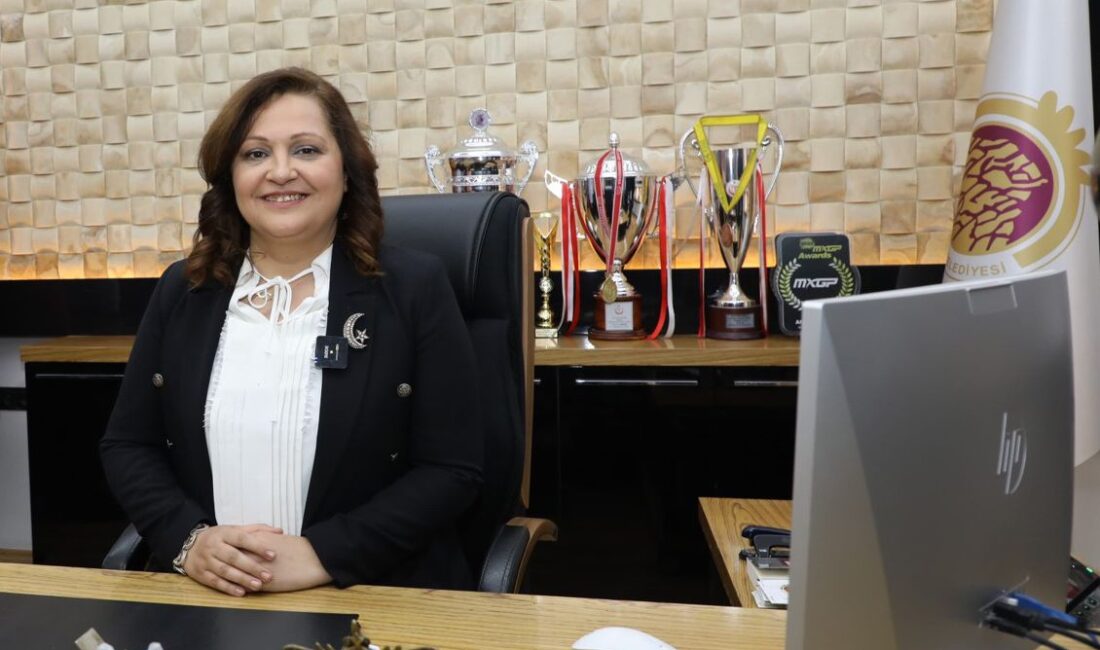 Afyonkarahisar Belediye Başkanı Burcu Köksal, Babalar Günü dolayısıyla yayımladığı mesajda