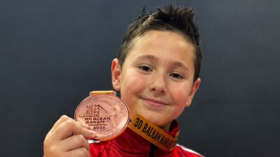 Afyonkarahisarlı genç sporcu Alp Tigin Alp, 30. Balkan Çocuklar Karate
