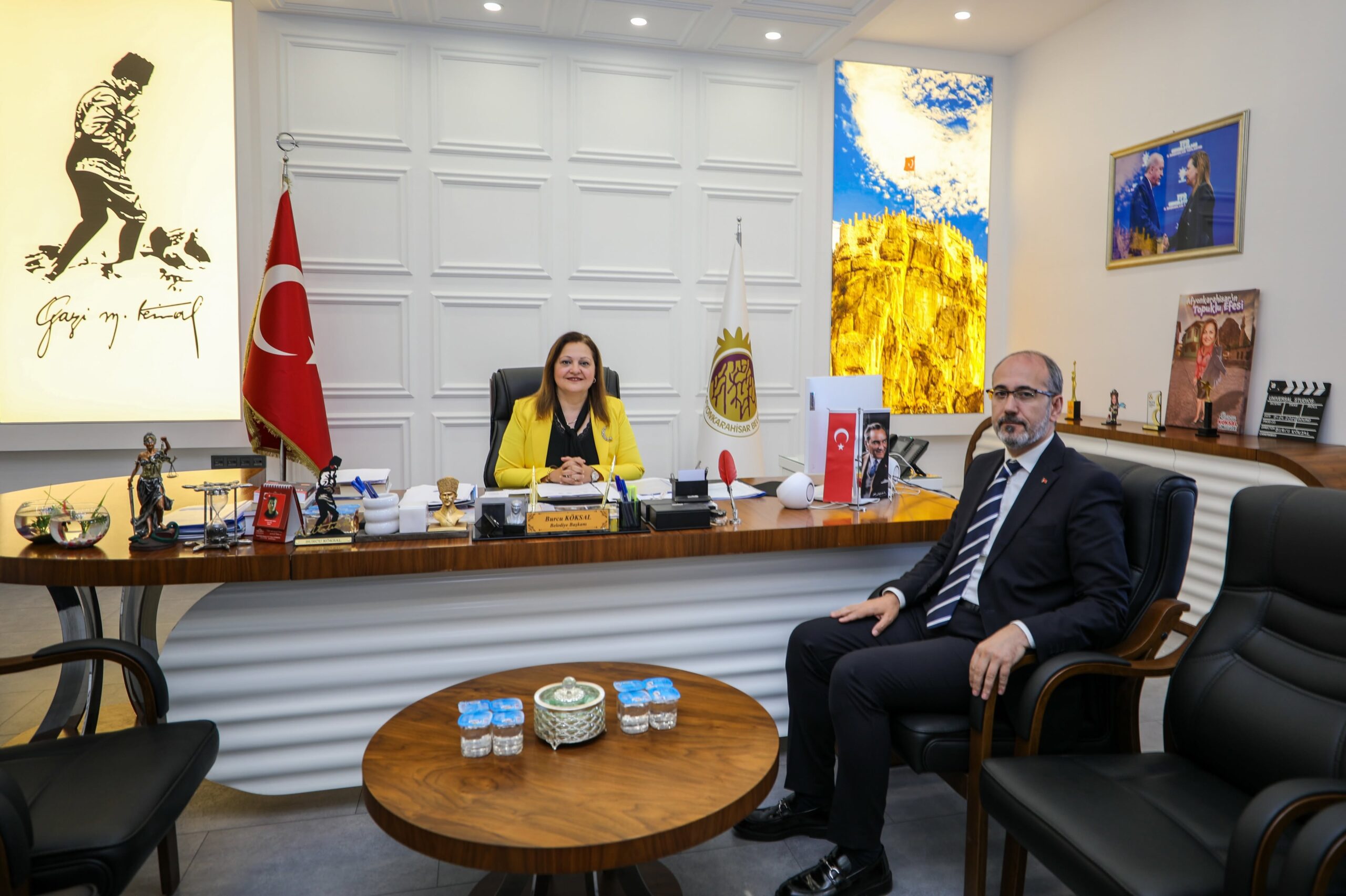 Afyonkarahisar Belediye Başkanı Burcu Köksal, Afyonkarahisar İl Sağlık Müdürü Dr.