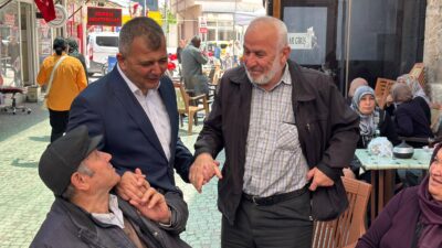 Emirdağ ​Belediye Başkanı Serkan Koyuncu, ilçe merkezinin en hareketli noktalarından