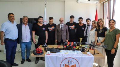 AK Parti Afyonkarahisar İl Başkanı Av. Turgay Şahin, eğitime destek