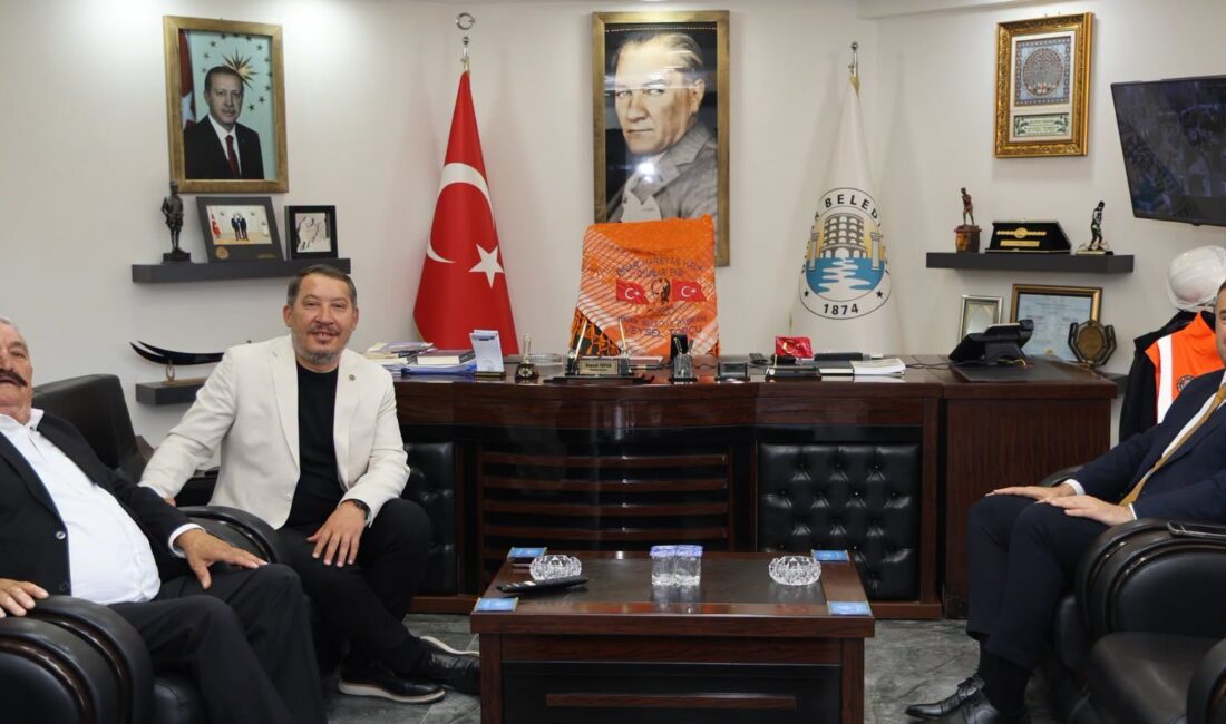 Eğirdir Belediye Başkanı Mustafa Özer ile Eğirdir Baybuan Köyü Muhtarı