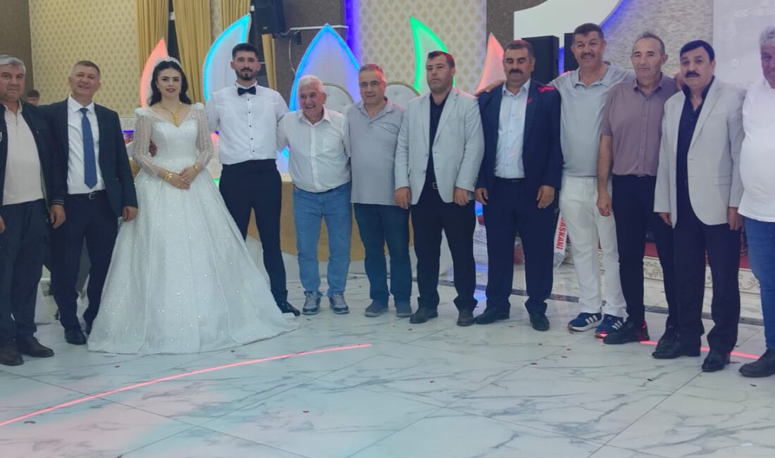 Uzun yıllar Afyon futboluna futbolcu, antrenör ve idareci olarak hizmet
