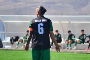 Bolvadin futbolunun yakından tanıdığı isimlerden, Gönbeler Horanspor futbolcusu Yadi Yuca,