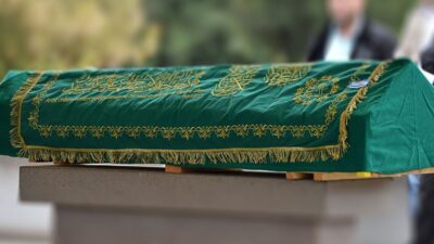 İscehisar ilçesi sakinlerinden, iş dünyasında "müteahhit" lakabıyla tanınan Ahmet Oktay