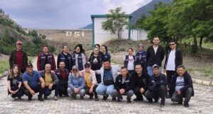 Çay Belediyesi, “Temiz Çevre, Bilinçli Toplum” mottosuyla her hafta farklı