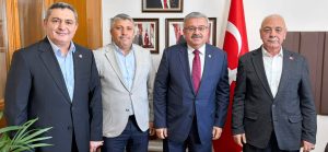 Ak Parti Çobanlar İlçe Başkanı Murat Yeşil, Belediye Başkanı Ali
