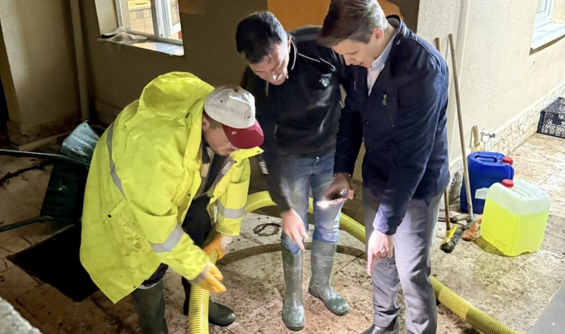 Dazkırı’da etkili olan kuvvetli yağışın ardından oluşan olumsuzlukların giderilmesi için