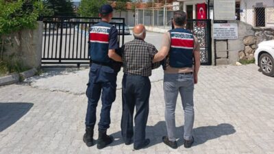 Afyonkarahisar İl Jandarma Komutanlığı ekiplerince Emirdağ ilçesinde aranan şahısların yakalanmasına