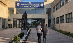 Afyonkarahisar İl Emniyet Müdürlüğü ekipleri, aranan şahıslara yönelik yürüttüğü çalışmalar