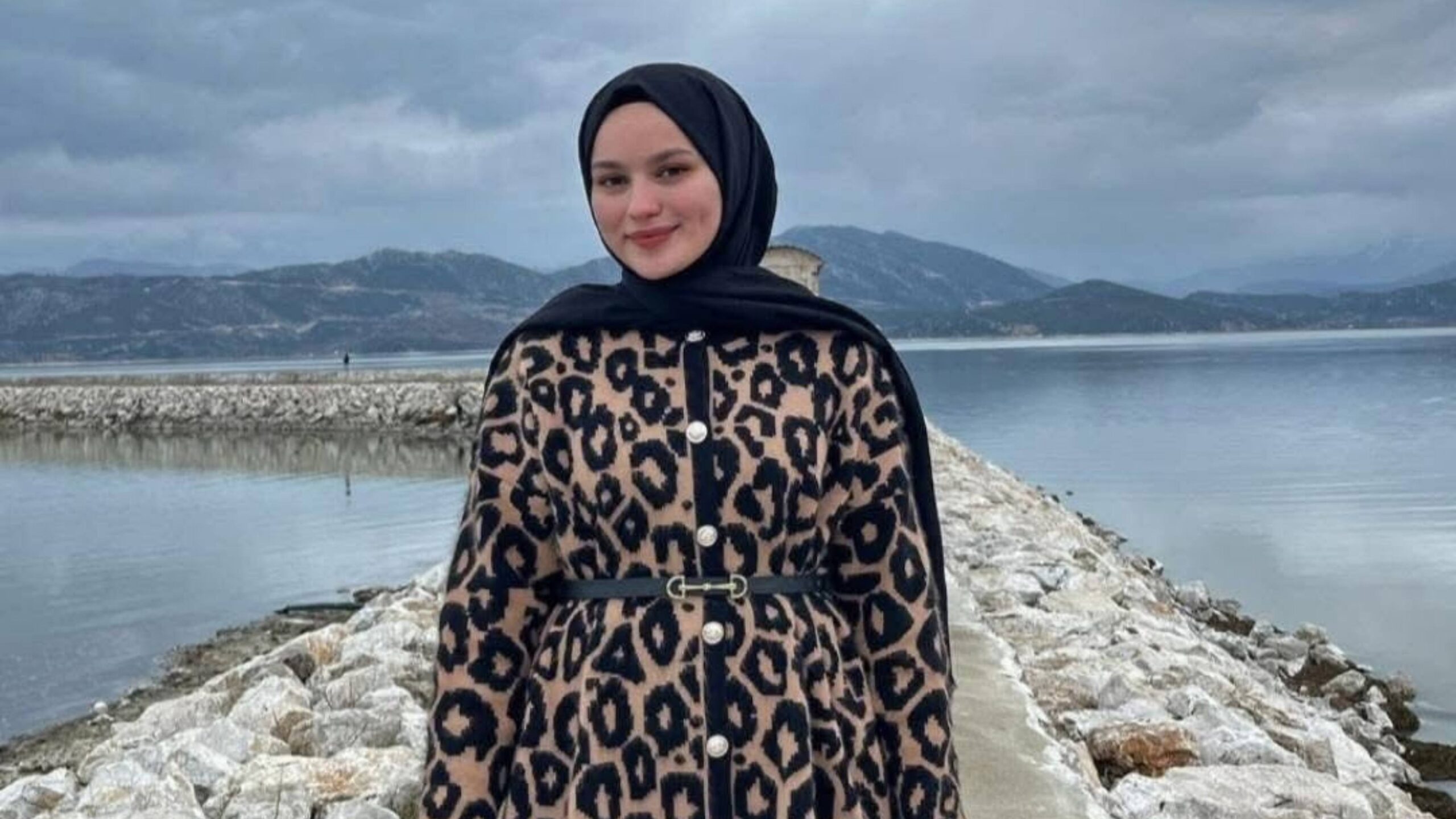 Afyonkarahisar’ın Çay ilçesinde yaşayan Cansu Zengin’in vefat ettiği öğrenildi. 2004