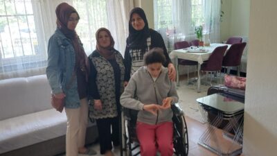 Afyonkarahisar'da ihtiyaç sahibi vatandaşlara yönelik gerçekleştirdiği sosyal sorumluluk çalışmalarıyla dikkat