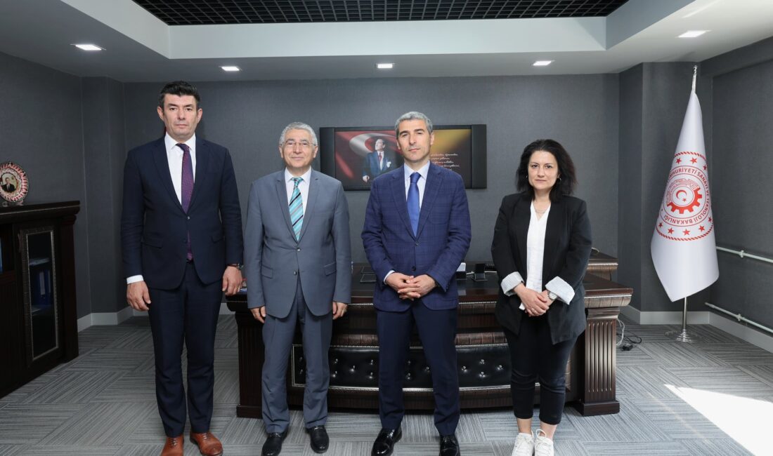 Afyonkarahisar Valisi Dr. Naci Aktaş, ilin sanayi ve teknoloji potansiyelini