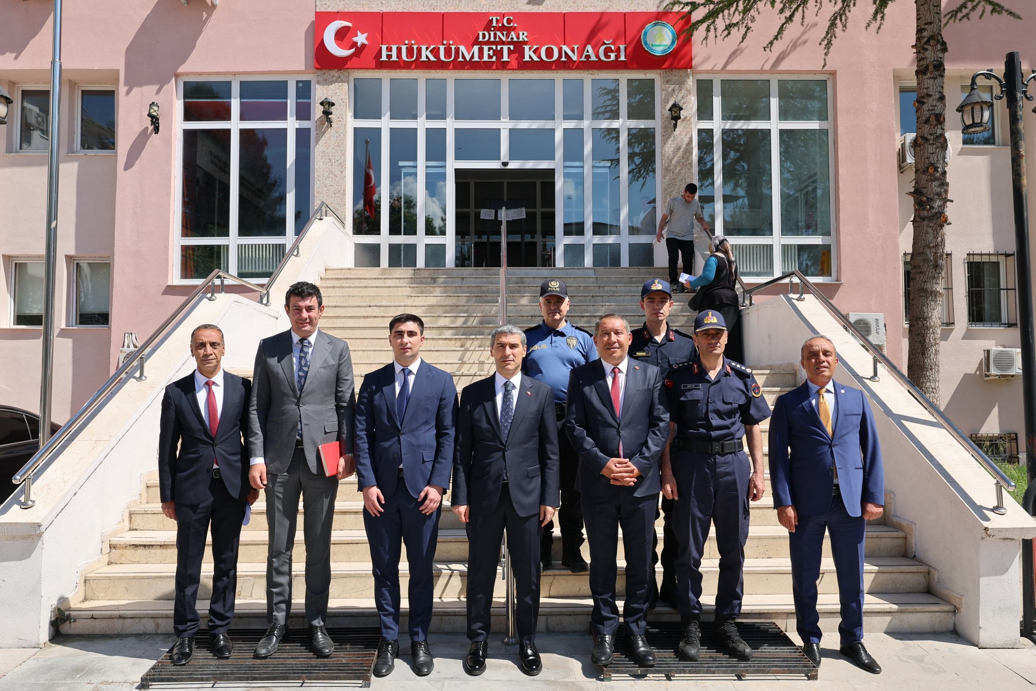Afyonkarahisar Valisi Dr. Naci Aktaş, Dinar ilçesine gerçekleştirdiği ziyaret kapsamında