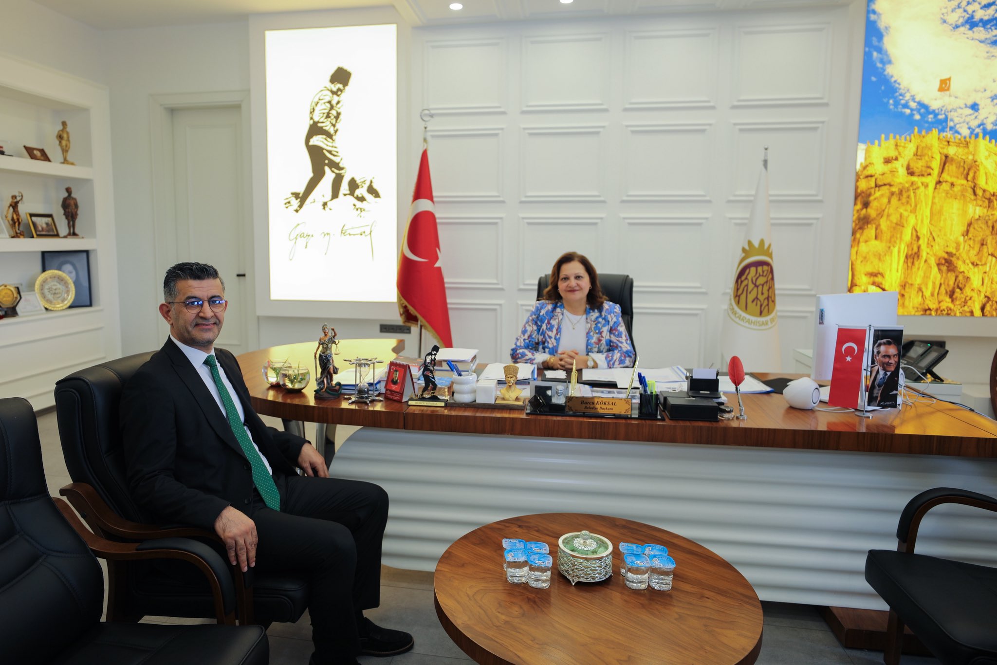 Afyonkarahisar Belediye Başkanı Burcu Köksal, şehirdeki kurumsal iş birliklerini ve