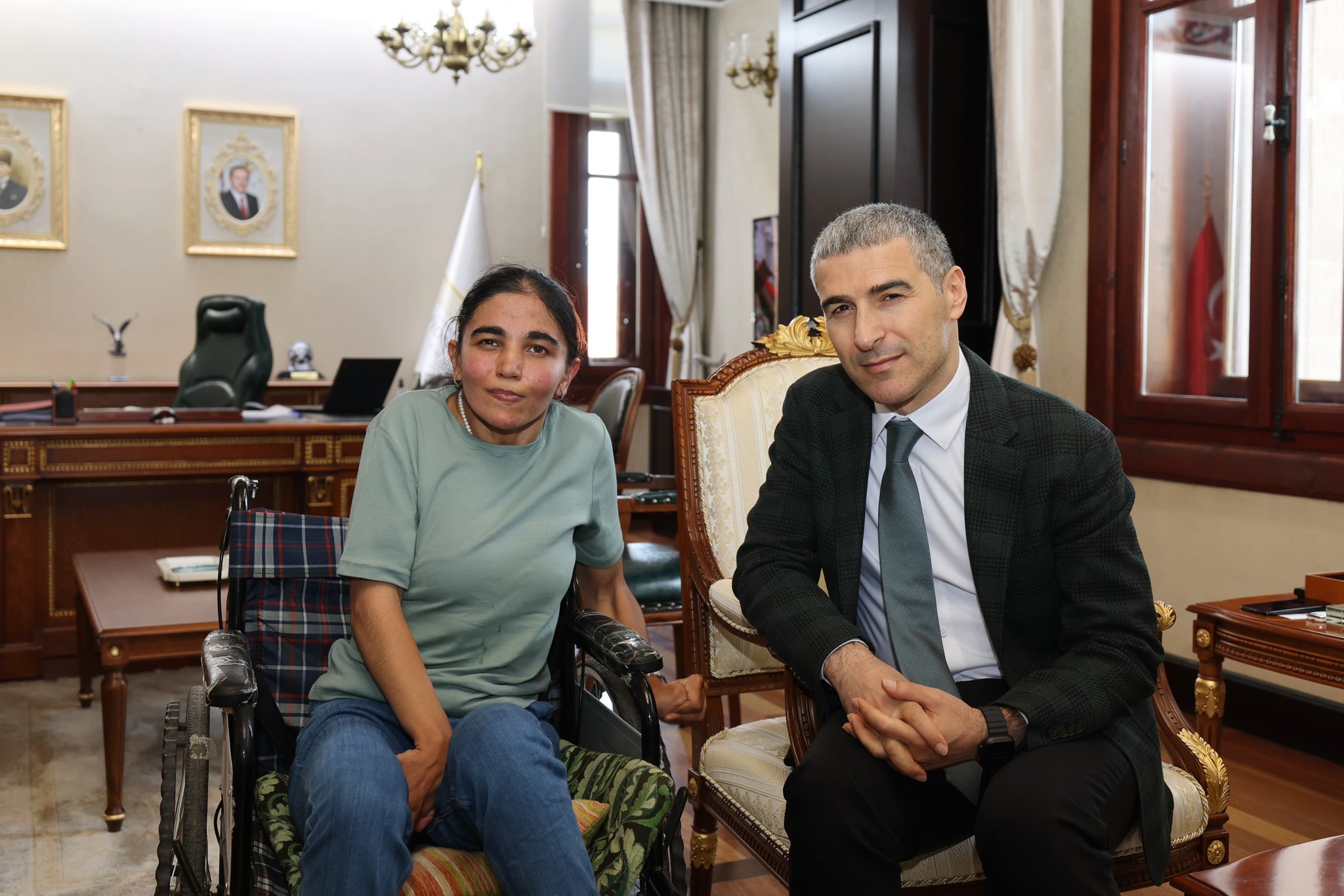 Afyonkarahisar’da yaşayan ve ender görülen bir kas hastalığı nedeniyle uzun