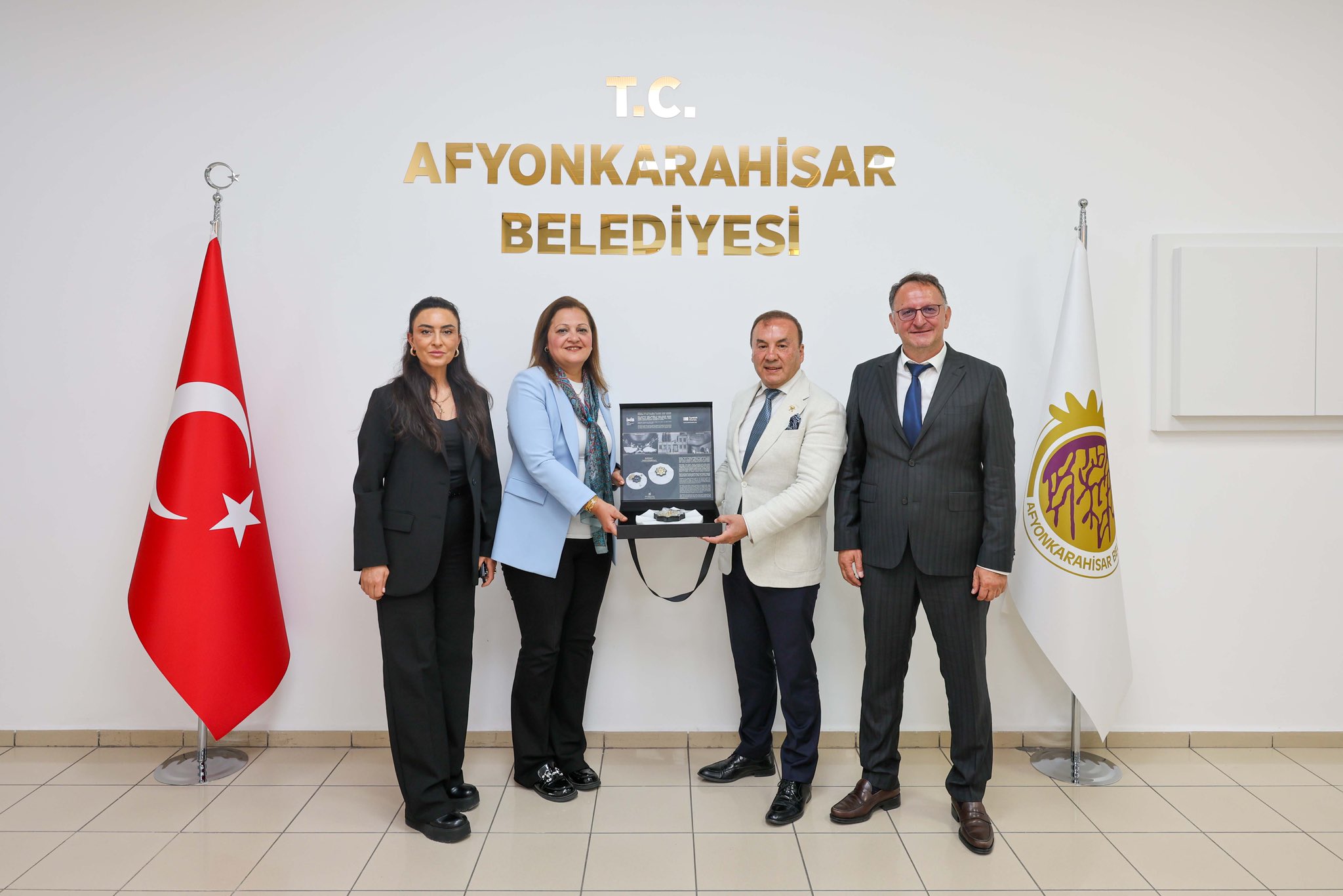 Afyonkarahisar Belediye Başkanı Burcu Köksal, kentin ihracat ve ekonomik potansiyelini