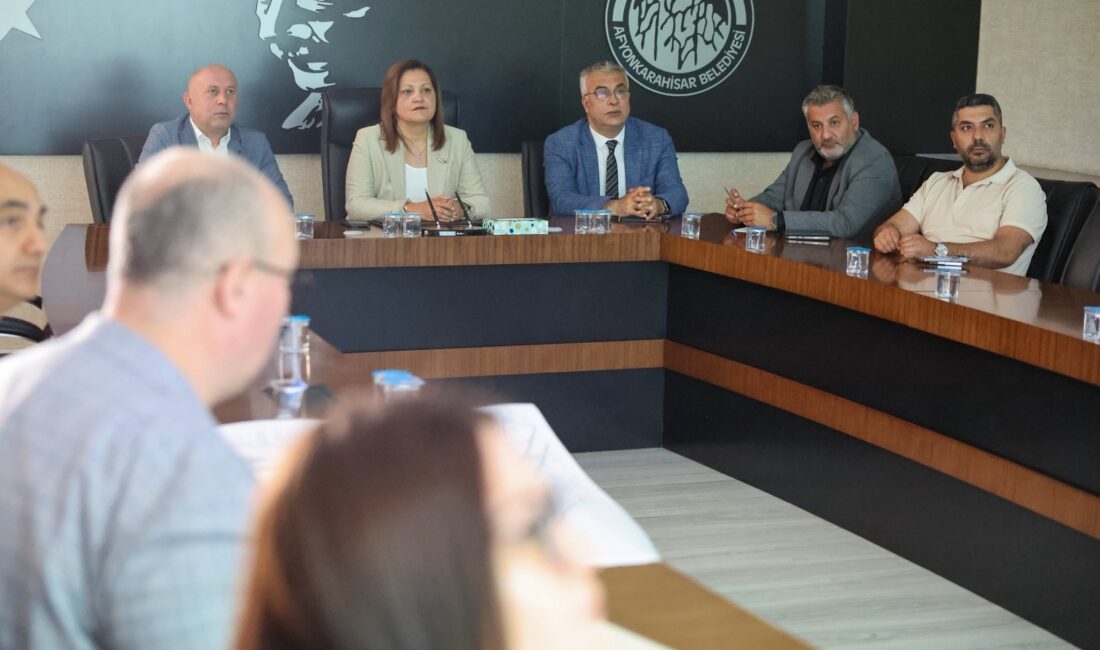 Afyonkarahisar Belediye Başkanı Burcu Köksal, kentin modern bir çehreye kavuşması