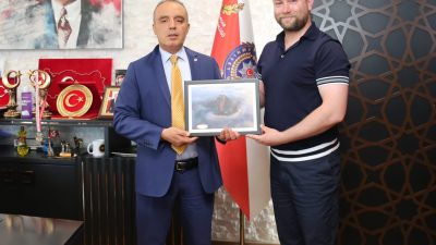 Afyonkarahisar İl Emniyet Müdürlüğü bünyesinde görev yapan bir polis memuru,