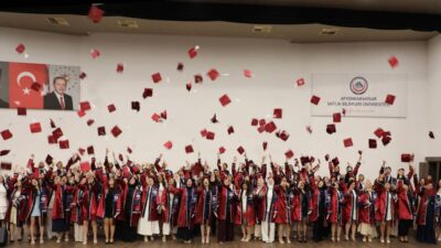 Afyonkarahisar Sağlık Bilimleri Üniversitesi (AFSÜ) Sağlık Bilimleri Fakültesi (SBF) üç