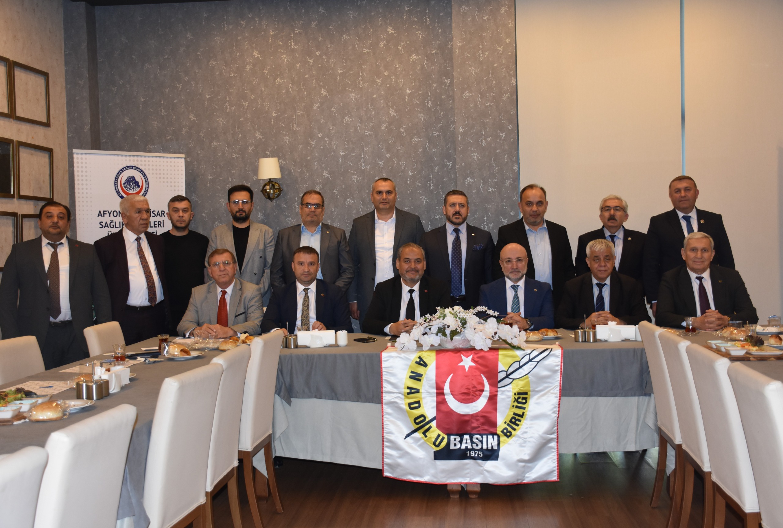 Anadolu Basın Birliği Afyonkarahisar Şubesi tarafından organize edilen toplantıların onuncusu,