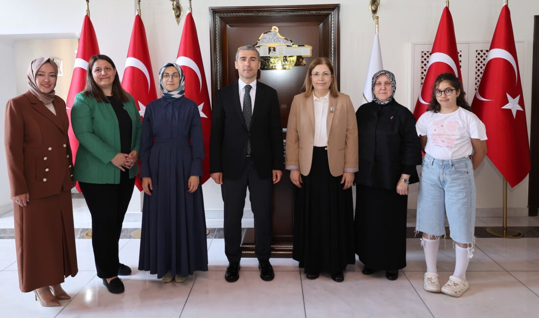 Kadın ve Demokrasi Vakfı (KADEM) Yönetim Kurulu Başkanı Av. Canan