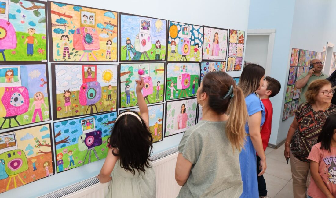 Gözde Sezer Görsel Sanatlar Atölyesi’nin “Sanat ile Büyüyen” öğrencileri tarafından