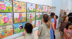 Gözde Sezer Görsel Sanatlar Atölyesi’nin “Sanat ile Büyüyen” öğrencileri tarafından