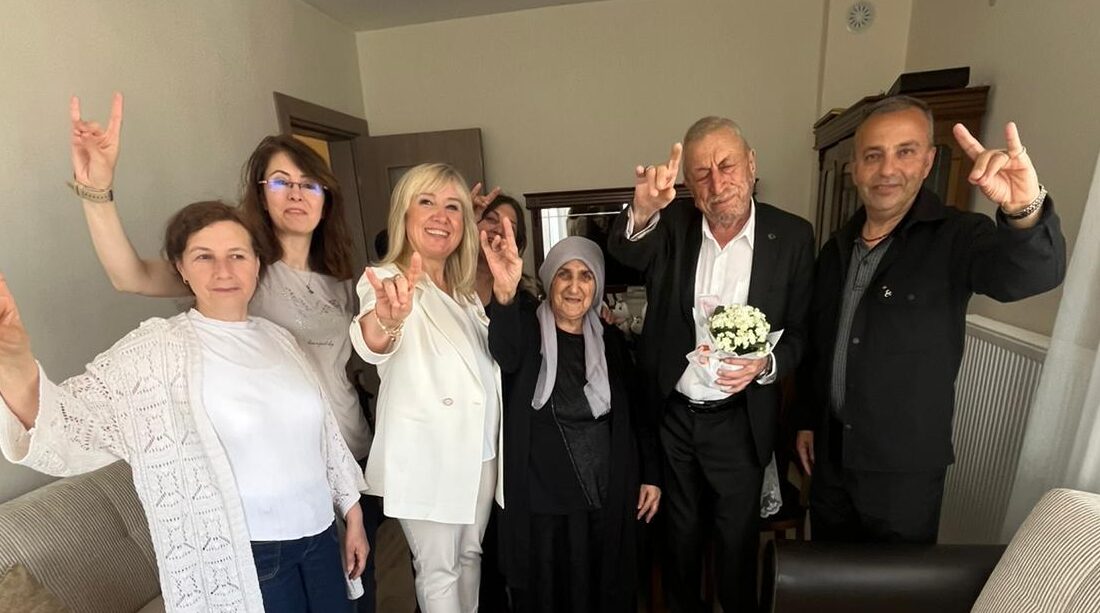 MHP KAÇEP'ten Sorumlu İl Başkan Yardımcısı Av. Nesrin Çelikbilek ve