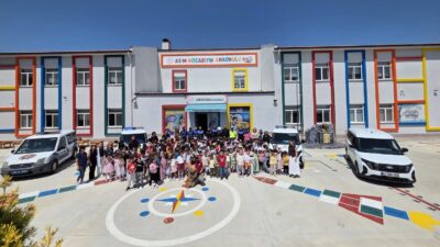 Afyonkarahisar İl Emniyet Müdürlüğü ekipleri tarafından Asım Kocabıyık Anaokulu öğrencilerine