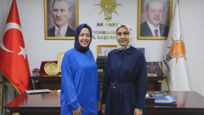 Kadın ve Demokrasi Derneği (KADEM) Afyonkarahisar Temsilcisi Huriye Akçay, AK
