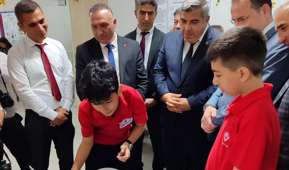 Afyonkarahisar’ın Çay ilçesine bağlı Pazarağaç Beldesi’nde düzenlenen TÜBİTAK 4009 Köy