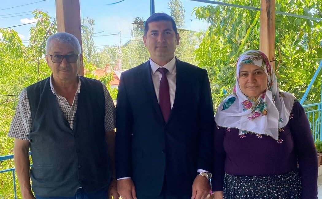 Vatan uğruna canlarını feda ederek milletimizin gönlünde ölümsüzleşen aziz şehitlerimizin