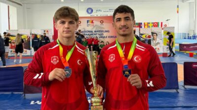Romanya’da düzenlenen U-20 Dumitru Pırvulesco ve Vasile İorga Uluslararası Güreş