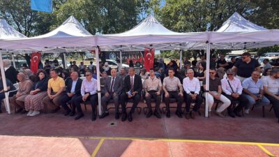 Afyonkarahisar’ın Sandıklı ilçesinde eğitim veren Yaşarlar Zekiye Ana Ortaokulu, Türk