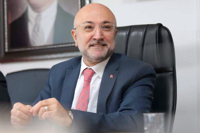 AK Parti Afyonkarahisar İl Başkanı Turgay Şahin, Babalar Günü dolayısıyla