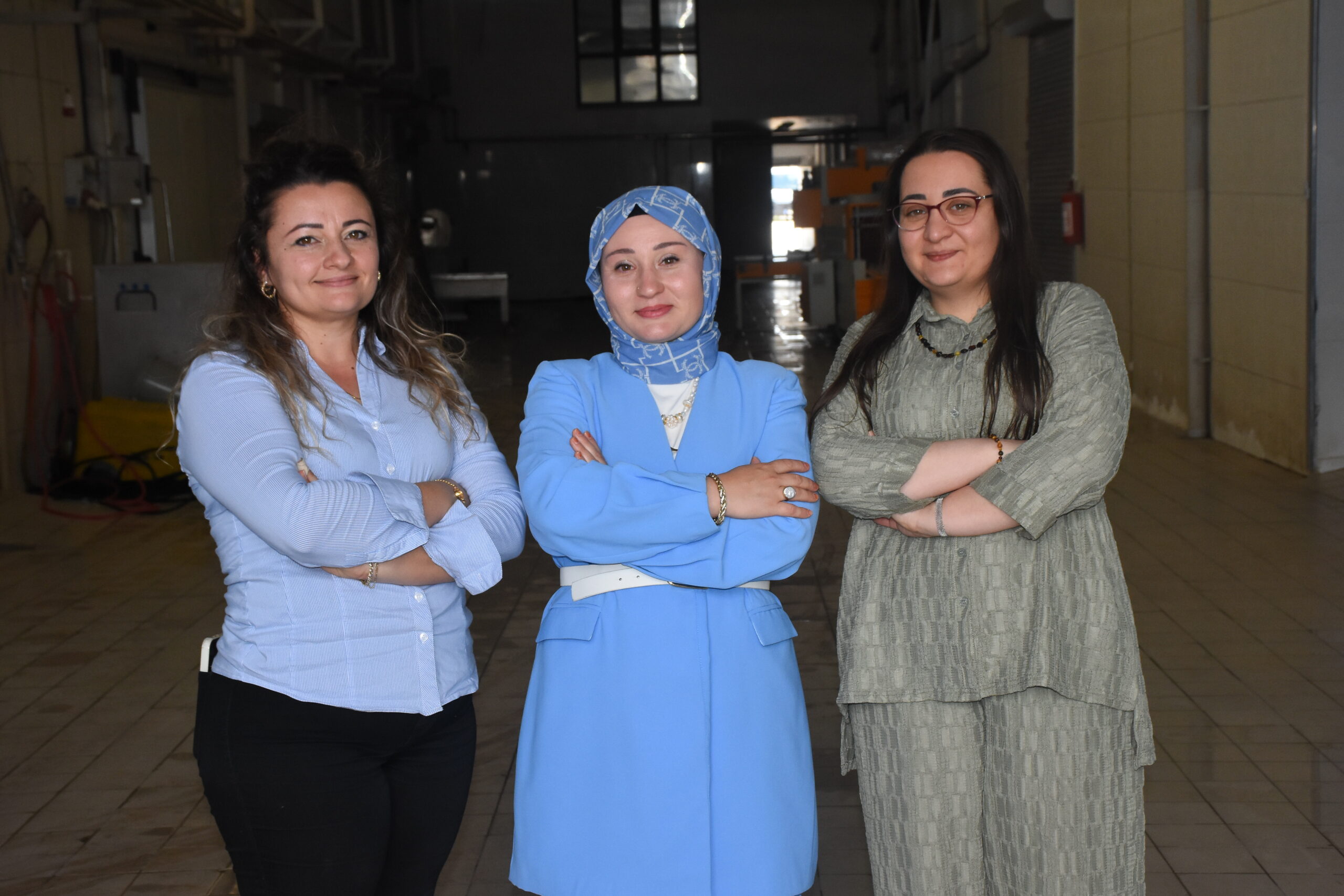 Afyonkarahisar'ın Evciler ilçesinde yaşayan 3 kız kardeş, 10 yıl önce