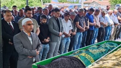 Kanal 3 eski çalışanlarından Yunus Üstündağ’ın annesi Fatma Üstündağ, bir