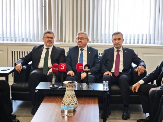 AK Parti Afyonkarahisar Milletvekilleri Ali Özkaya, İbrahim Yurdunuseven ve Hasan