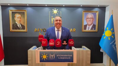 İYİ Parti Afyonkarahisar İl Başkanı Muhammet Mısırlıoğlu, haftalık basın toplantısında