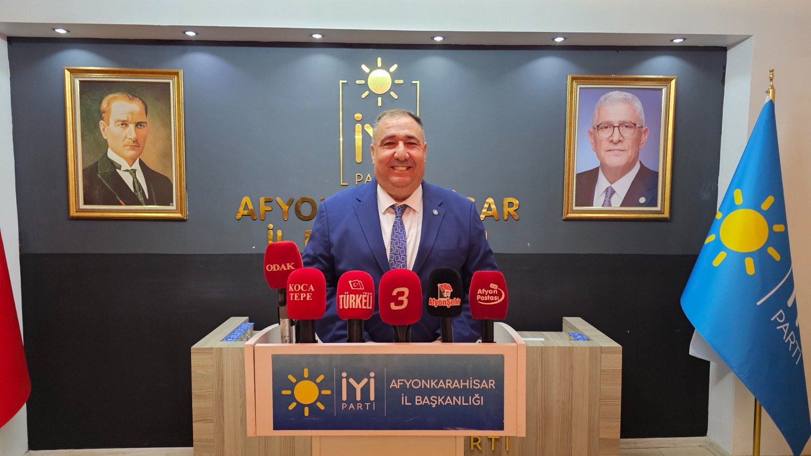 İYİ Parti Afyonkarahisar İl Başkanı Muhammet Mısırlıoğlu, haftalık basın toplantısında