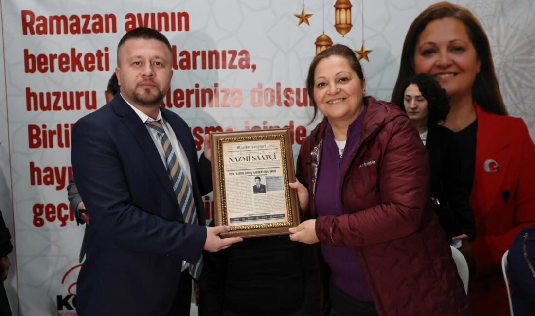 Afyonkarahisar’ın Nazmi Saatçi Mahallesi Muhtarı Hasan Sezgin, mahalleye adını veren
